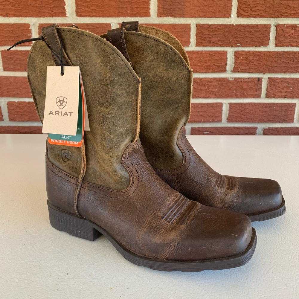 Boys Sz 5 Ariat Rambler Boots
